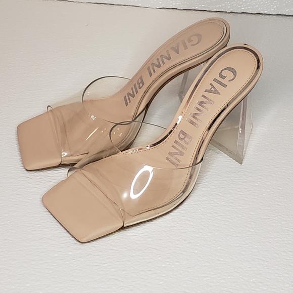 Gianni Bini NWOT Caylor Clear Square Toe Sandals - Picture 1 of 6